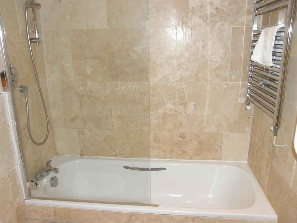 Deangate Motel Lydney Luaran gambar