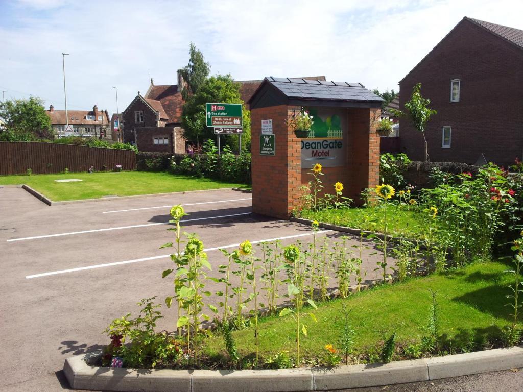Deangate Motel Lydney Luaran gambar