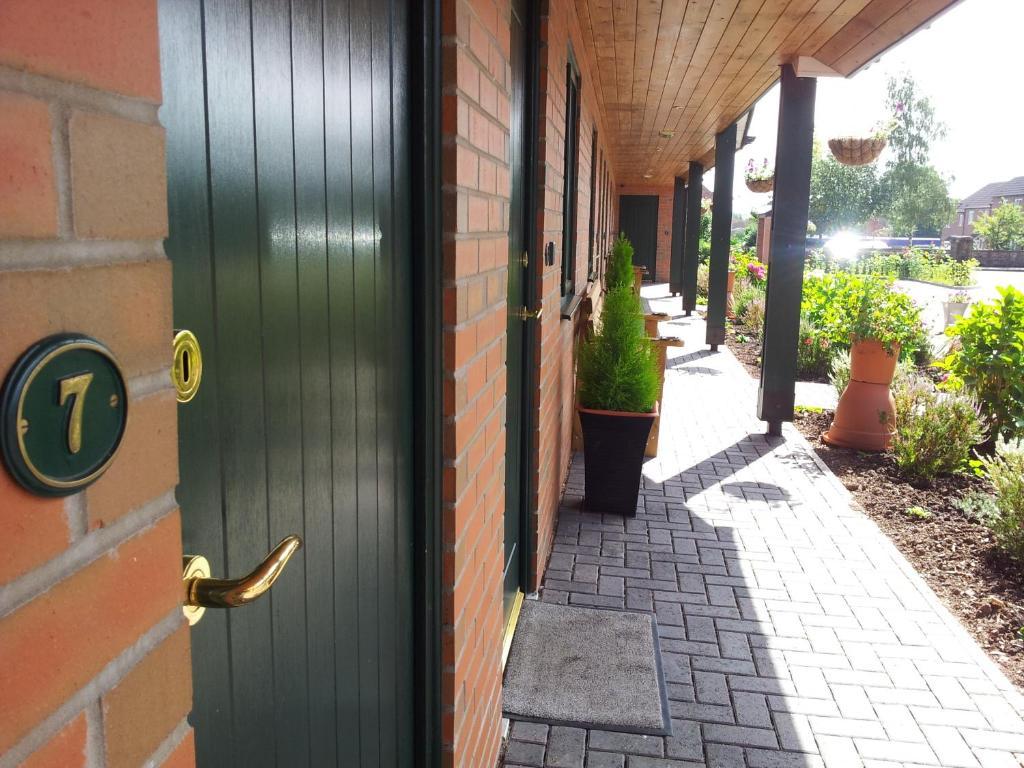 Deangate Motel Lydney Luaran gambar